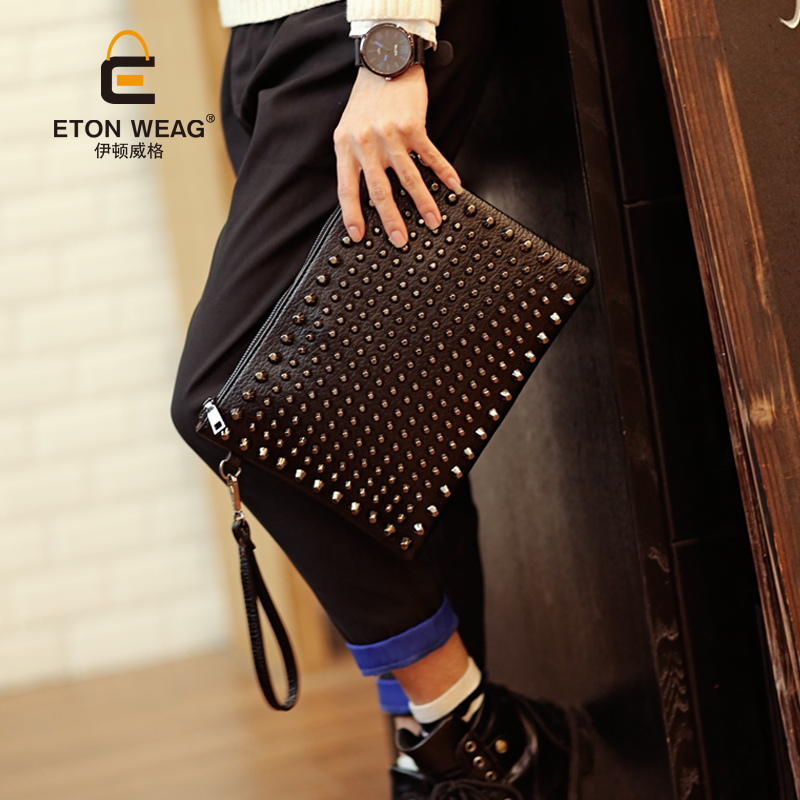 韓版男士新款手拿包男女潮流鉚釘時尚單肩斜跨包iPad包文件包潮